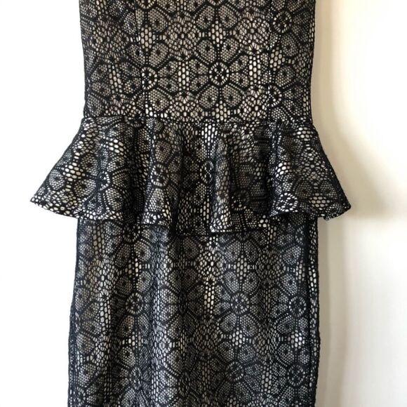 NWT- Romeo & Juliet Couture Lace Peplum Dress - Picture 4 of 10